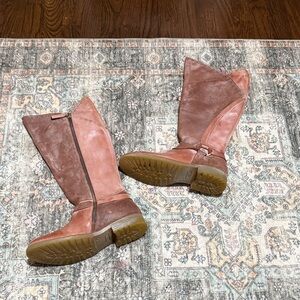 Pink leather zip up tall boots size 8